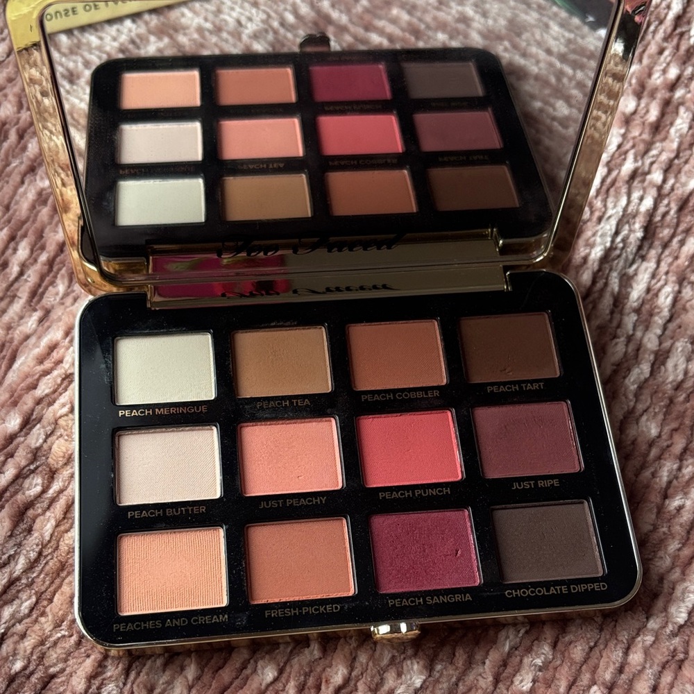 Random Makeup Lot - Picture 2 of 7